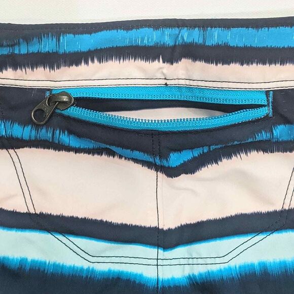 The North Face Boys Amphibious Hiking Shorts Large Blue Stripes - Picture 6 of 7